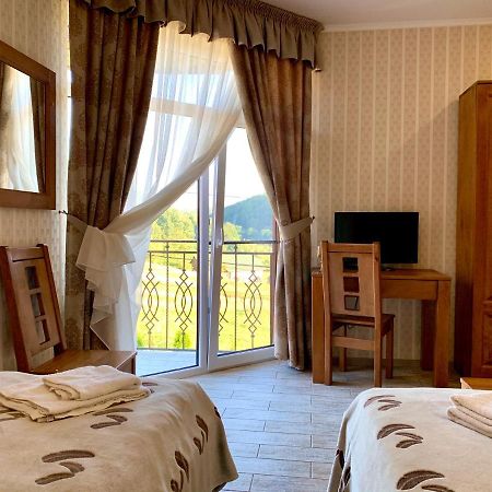 Mini Hotel Solnce Karpat Poljana Eksteriør bilde
