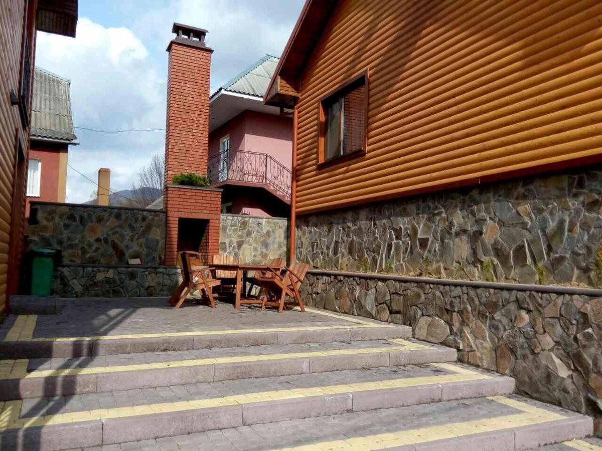 Mini Hotel Solnce Karpat Poljana Eksteriør bilde