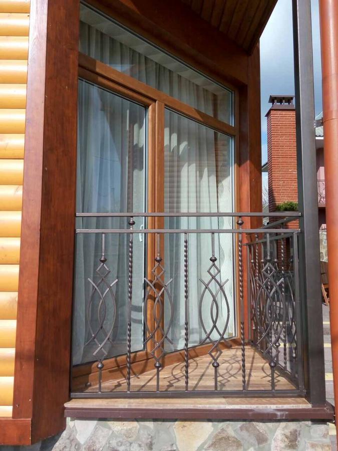 Mini Hotel Solnce Karpat Poljana Eksteriør bilde