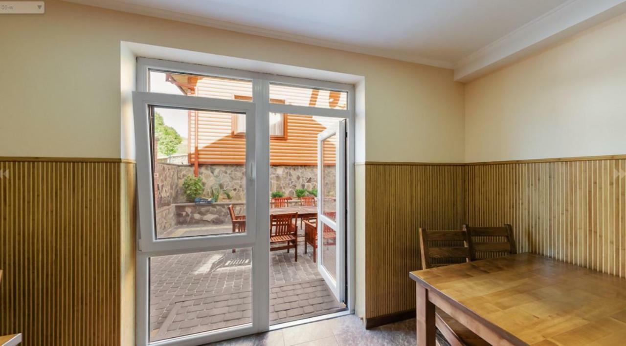 Mini Hotel Solnce Karpat Poljana Eksteriør bilde